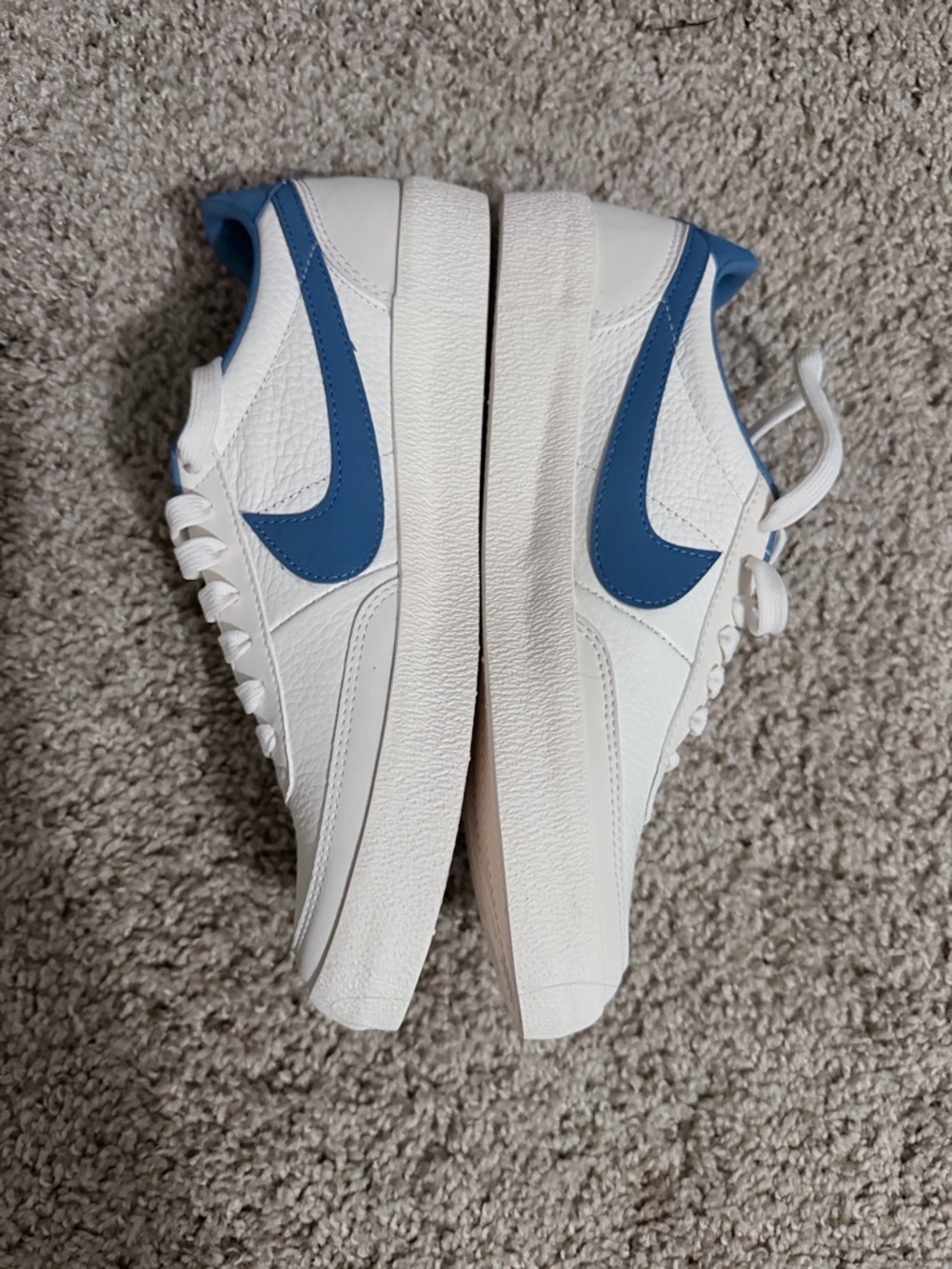 Nike Men’s White Sneakers with Blue Swoosh - Picture 6 of 6